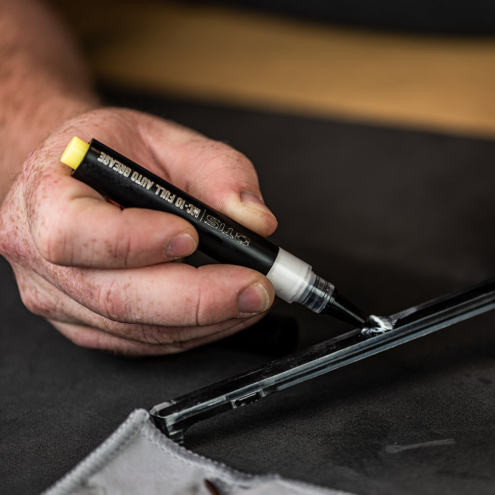 Mission Critical Grease & Lubricant