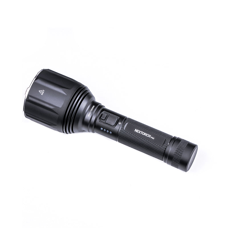 P82 1,100m Long-range Flashlight