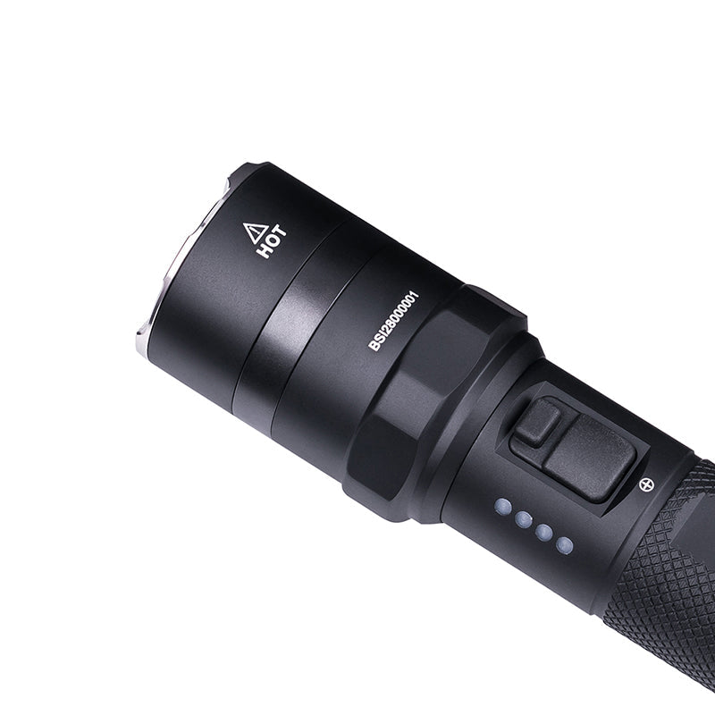 P84 Duty Flashlight with Omnidirectional Signal Light