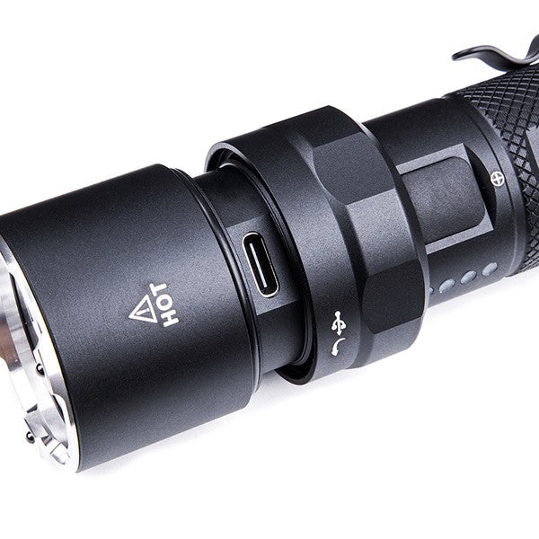Taktische LED-Taschenlampe P91, 5'000 Lumen (inkl. Akku)