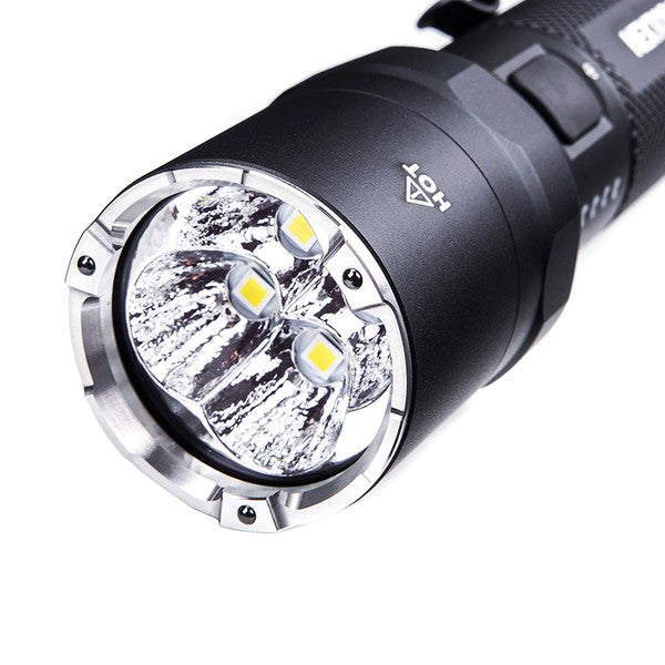 Taktische LED-Taschenlampe P91, 5'000 Lumen (inkl. Akku)